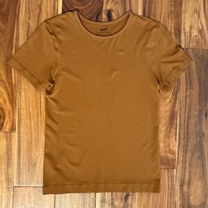 SKIMS soft smoothing seamless t-shirt in copper size LARGE NWOT